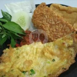 Nasi Telur Tahu Penyet