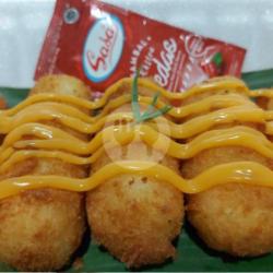 Kroket Kentang Saus Keju