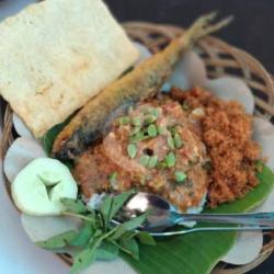 Nasi Pecel   Bandeng Maknyus