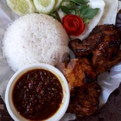 Nasi,ayam,tempe,tahu Bakar