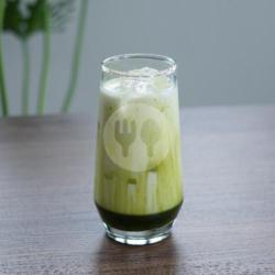 Vanilla Matcha Latte