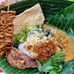 Nasi Pecel Campur