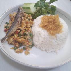 Nasi Tempe Orek Ikan Asin