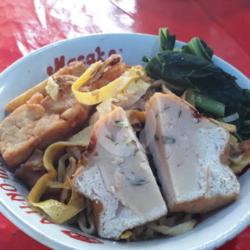 Mie Tahu Bak