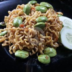 Mie Sambal Pete