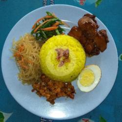 Nasi Kuning   Ayam Kecap Jahe   Telur