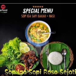 Sop Iga Sapi Bakar Sambal, Lalapan Timun  Nasi   Kuah Sop Beserta Sayuran   Es Juggerr Jeruk Seugeerr