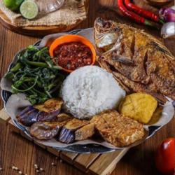 Paket Nasi Tempong Ikan