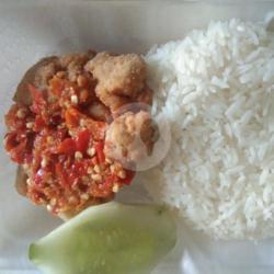 Nasi Pentol Geprek