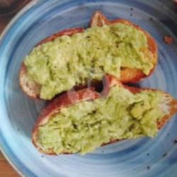 Smashed Avocado Sandwich (veg)