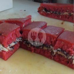 Biasa Besar Red Velved Coklat Keju