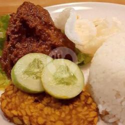 Nasi Ayam Bakar Rendang Dada 1/4