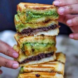 Roti Bakar Grentea Coklat