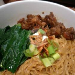 Yamin Bihun Ayam