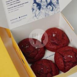 Mini Red Velvet Box