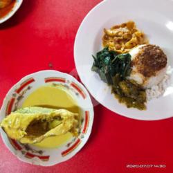 Nasi Ikan Pangek Masin Patin   Es Teh Manis