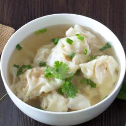 Sup Pangsit (chicken Dumpling In Soup)