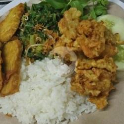 Nasi Urap Tempe Udang Crispy