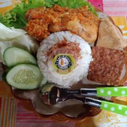Nasi Ayam Geprek