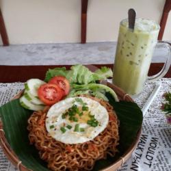 Goreng Jumbo Telur Sambal Korek