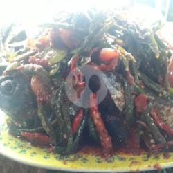 Nasi Gurih Aneka Ikan