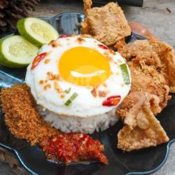 Nasi Kulit Kriuk