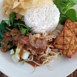 Nasi Pecel Tempe Goreng