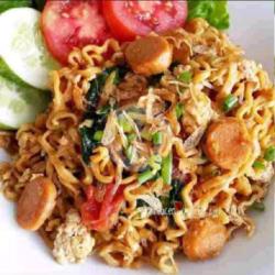 Mie Goreng Ati Ampela Campur Sosis