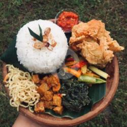 Nasi Campur Ayam Goreng Tepung