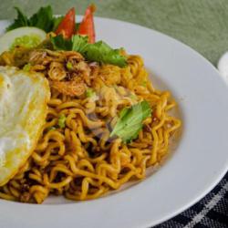 Mie Goreng Geprek   Telur