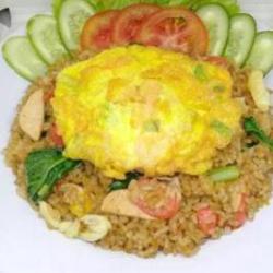 Nasi Goreng Sosis Ayam Suwir Racikan Telur Bebek Telur Dadar Sayur