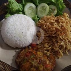 Nasi Mie Telor Penyet