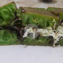 Terang Bulan Pandan Toping Kacang Susu