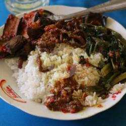 Nasi Rames Terong Balado ,tempe Orek,sayur Tumis