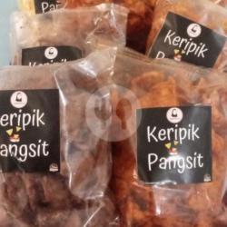 Keripik Pangsit ( Pedas Dan Coklat)