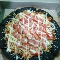 Pizza Roti Hitam Gurita 16 Cm