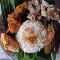 Nasi Ayam   Ikan Asin