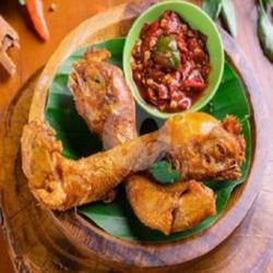 Kepala Ayam Goreng