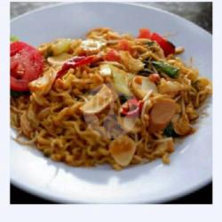 Bakmi Goreng Pedas Es Nutrisari