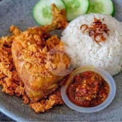 Nasi   Ayam Goreng Kremes Jumbo