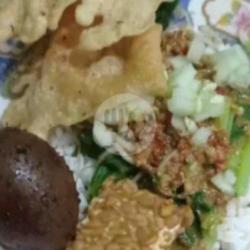 Nasi Pecel Madiun Telor Cit