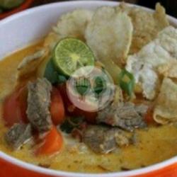 Soto Daging Kuah Santan