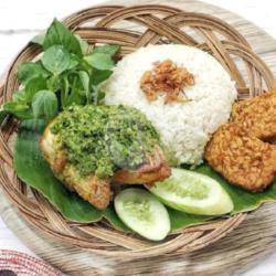 Ayam Penyet Sambal Hijau   Nasi