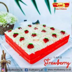 Lapis Strawberry Cake