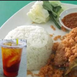 Paket Nasi Ayam Kremesan Es Teh