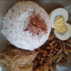 Nasi Uduk Telur Balado