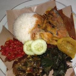 Nasi Asam Pedas Ikan Tuna (kepala, Ekor)