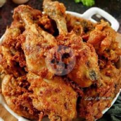 Lauk Ayam Goreng