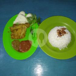 Bebek Nasi Uduk