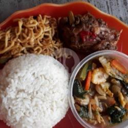 Nasi Capjay Ayam Kecap